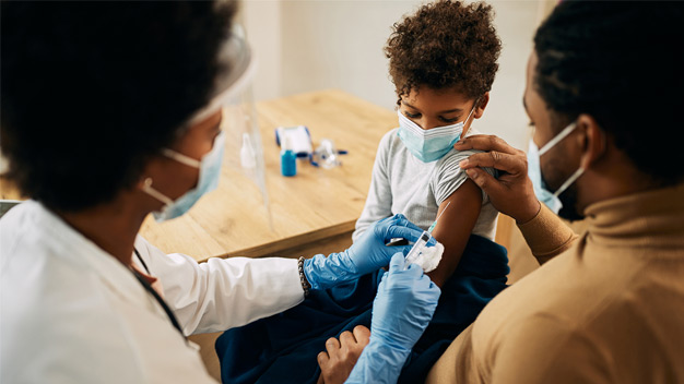 Getting a Flu Vaccine and a COVID-19 Vaccine at the Same Time (CDC)